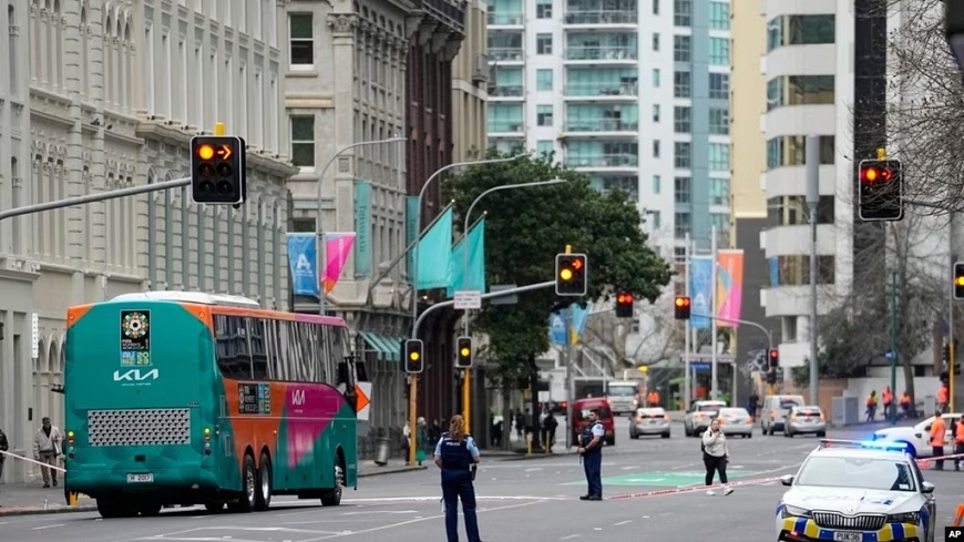  Sau vụ xả súng, an ninh tại Auckland đã được thắt chặt hơn nữa. Ảnh: Voanews