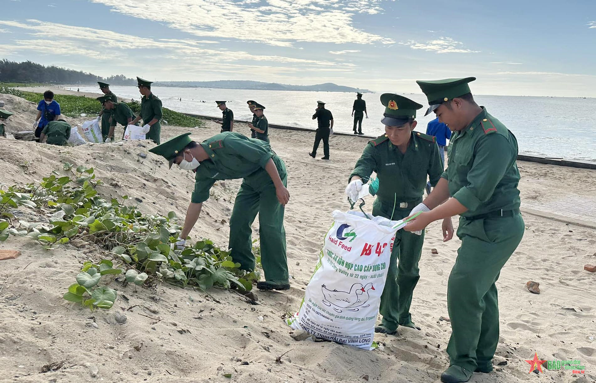 Bình Thuận ra quân ngày cao điểm chủ nhật xanh lần thứ III năm 2023