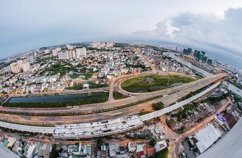 Một góc quận 2 với xa lộ Hà Nội và tuyến Metro số 1 Bến Thành-Suối Tiên. Ảnh: Thanh Vũ 