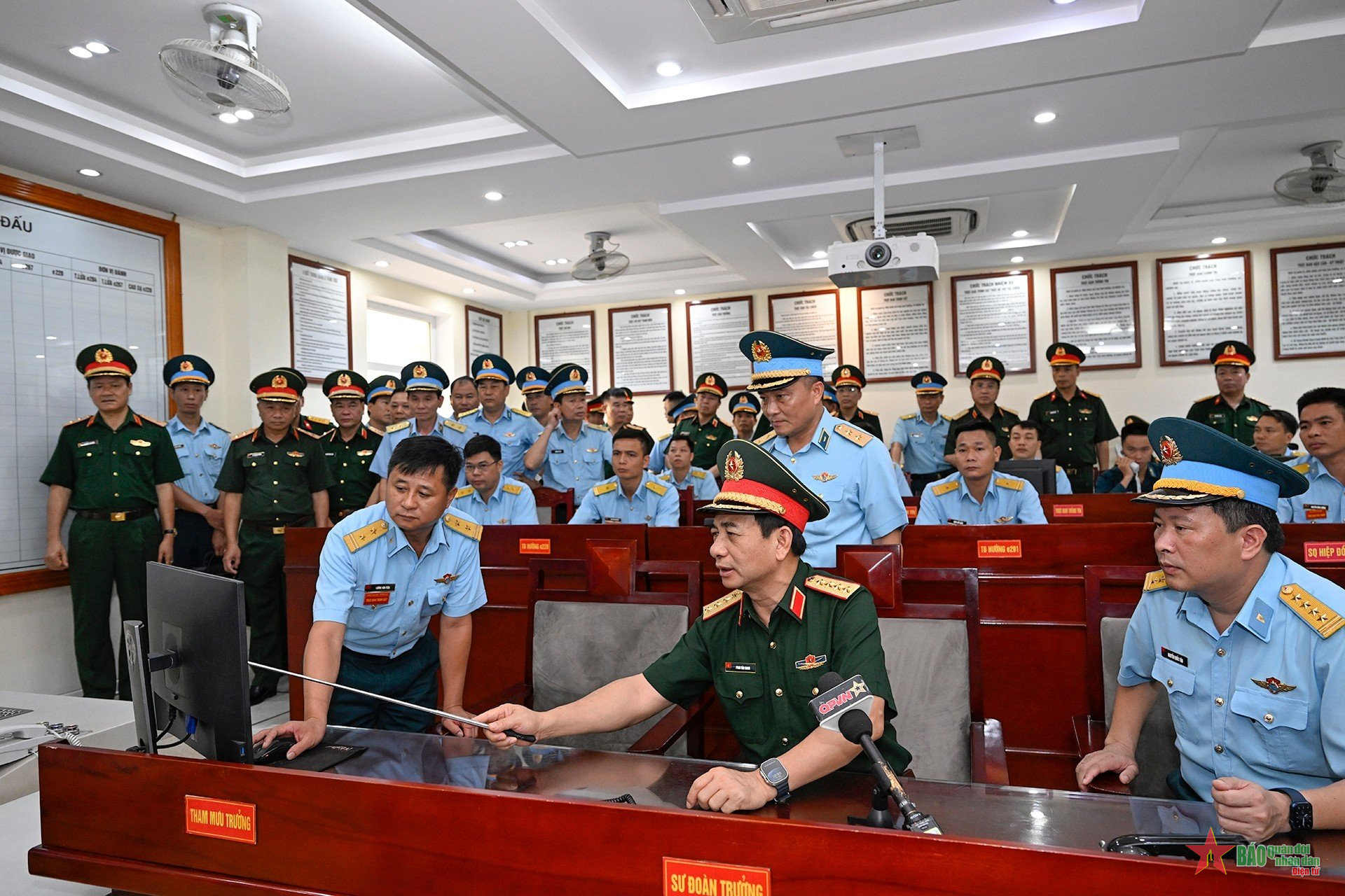 Đại tướng Phan Văn Giang: Các đơn vị duy trì nghiêm chế độ sẵn sàng chiến đấu, thực hiện tốt điều chỉnh tổ chức, biên chế