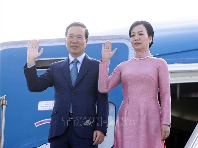 Chủ tịch nước Võ Văn Thưởng và Phu nhân bắt đầu chuyến thăm cấp Nhà nước tới Cộng hòa Italy và thăm Tòa thánh Vatican . 
