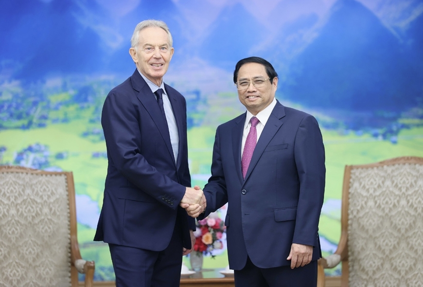 Thủ tướng Phạm Minh Chính tiếp cựu Thủ tướng Anh, Chủ tịch điều hành Viện Tony Blair vì sự thay đổi toàn cầu. Ảnh: Dương Giang