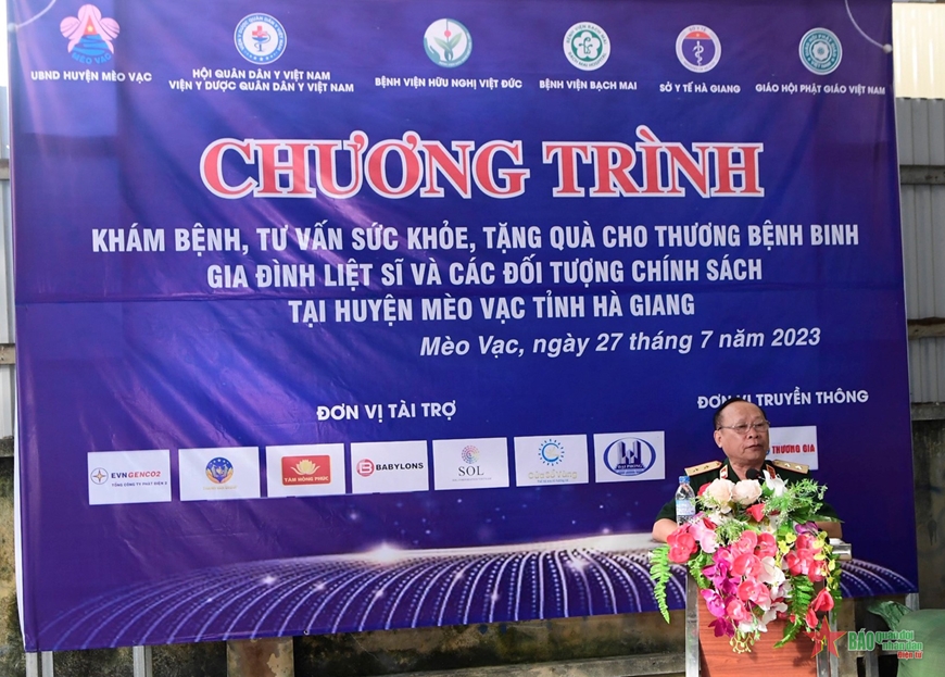  Trung tướng, TS Chu Tiến Cường, nguyên Cục trưởng Cục quân y, Bộ Quốc phòng, Phó chủ tịch Thường trực Hội Quân dân y Việt Nam phát biểu.