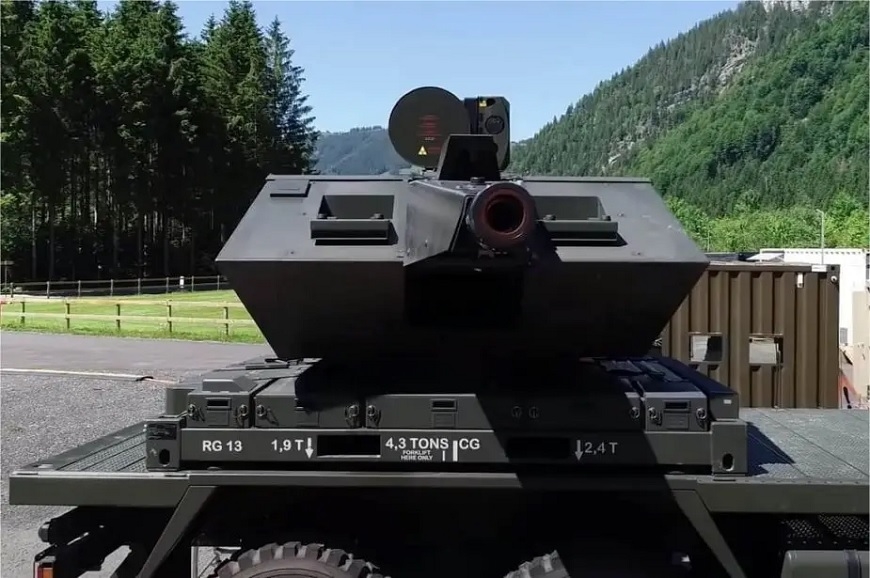 Hệ thống phòng không tầm ngắn Skynex trên khung gầm xe tải Rheinmetall MAN HX 8x8. Ảnh: Army Recognition 