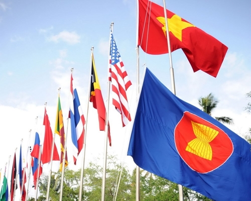 Việt Nam phổ biến phát biểu vững vàng vàng vô chống ASEAN