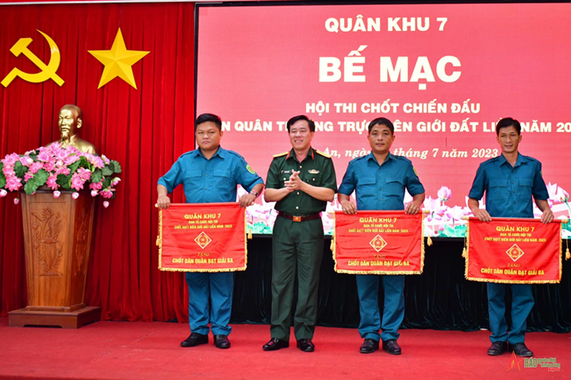 Quân khu 7 bế mạc hội thi chốt chiến đấu dân quân thường trực biên giới đất liền năm 2023