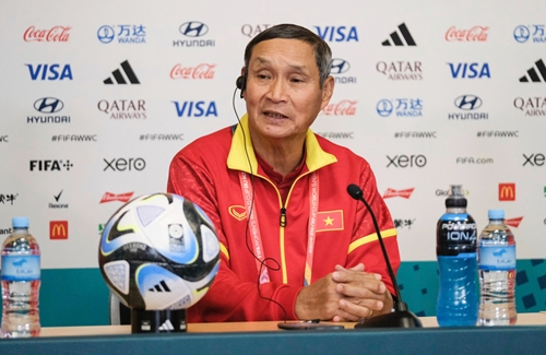 HLV Mai Đức Chung khẳng định đội tuyển nữ Việt Nam đã cố hết sức trước Hà Lan