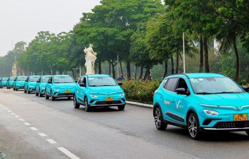 Bộ Giao thông vận tải: Nhiều chính sách chuyển đổi ô tô chạy xăng sang xe điện được đề xuất