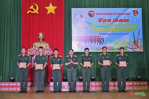 Bộ Chỉ huy Quân sự tỉnh Đắk Nông tổ chức tọa đàm sĩ quan trẻ