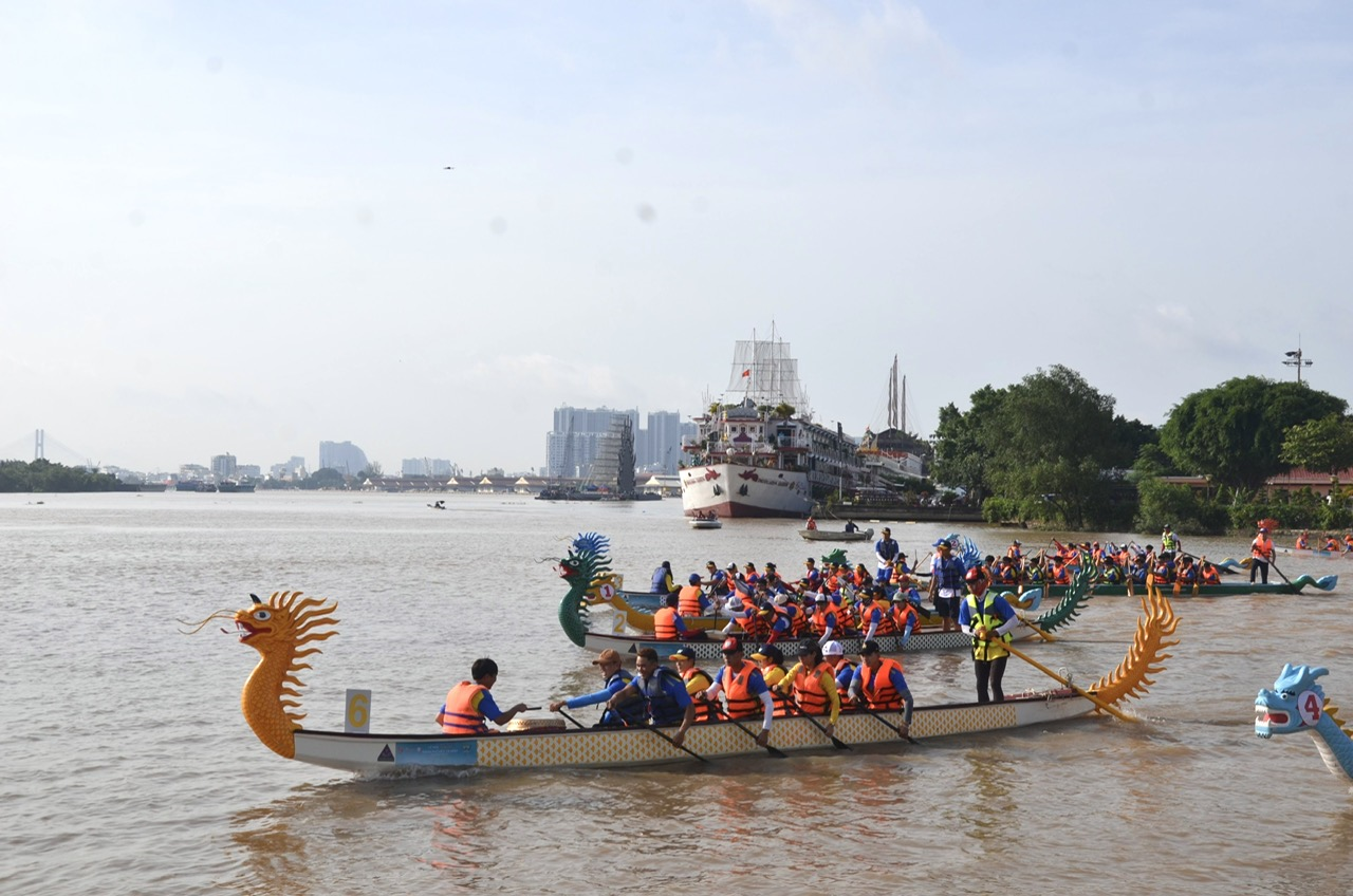 Khai mạc Lễ hội sông nước TP Hồ Chí Minh lần thứ Nhất