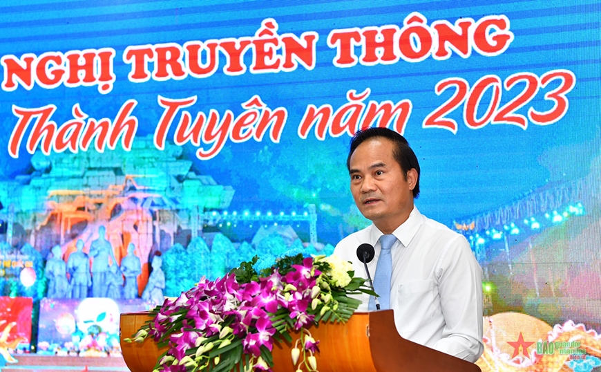 Ông Hoàng Việt Phương, Phó chủ tịch Ủy ban nhân dân tỉnh Tuyên Quang phát biểu tại hội nghị truyền thông Lễ hội Thành Tuyên năm 2023.