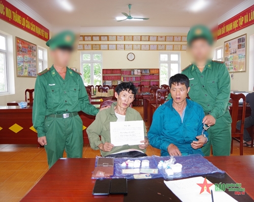 Điện Biên: Bắt giữ 2 đối tượng đi từ Lai Châu sang Điện Biên mua ma túy