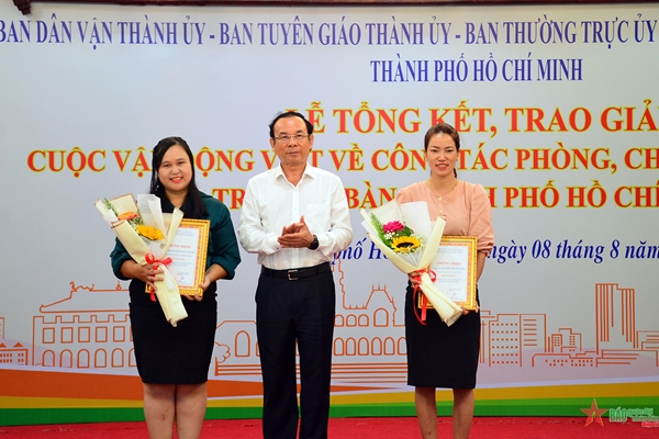 TP Hồ Chí Minh trao 84 giải thưởng viết về phòng, chống dịch Covid-19