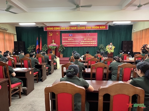Bế mạc lớp tập huấn công tác văn phòng cho cán bộ Quân đội nhân dân​ Lào