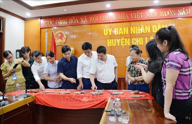 Phát hiện hơn 900 hiện vật khảo cổ tại hang Ngườm Sâu, Lạng Sơn