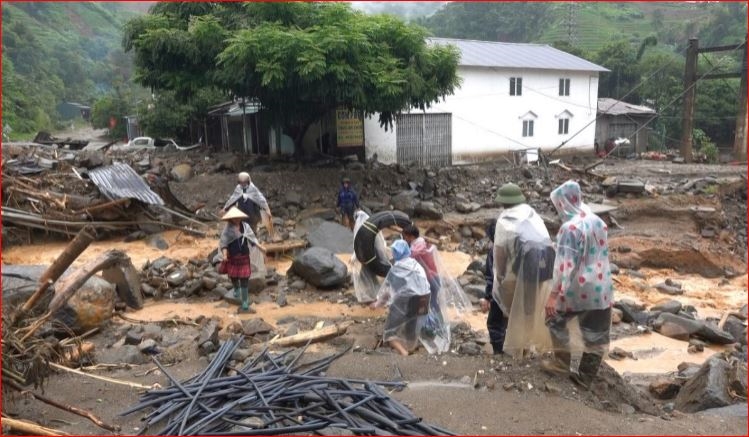 Thời tiết hôm nay (9-8): Hà Nội mưa chuyển về đêm, miền núi nguy cơ cao xảy ra lũ quét