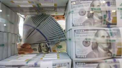 世界のドルは強気の勢いを維持