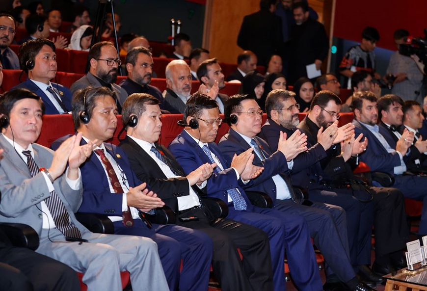 Chủ tịch Quốc hội Vương Đình Huệ dự khai mạc Tuần lễ Văn hóa Việt Nam tại Iran