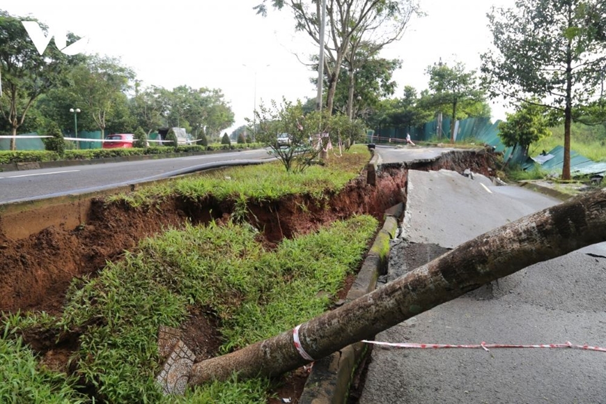 Sạt lở nghiêm trọng ở Đắk Nông: Chặn khẩn cấp nước chảy vào trong thân khối trượt