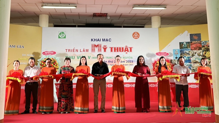 Triển lãm mỹ thuật khu vực V lần thứ 28