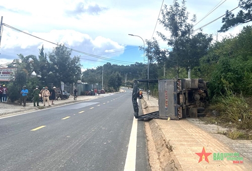 Bắt khẩn cấp lái xe gây tai nạn khiến 2 người tử vong tại Đà Lạt