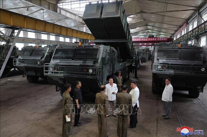 Nhà lãnh đạo Triều Tiên kêu gọi cải thiện năng lực sản xuất tên lửa