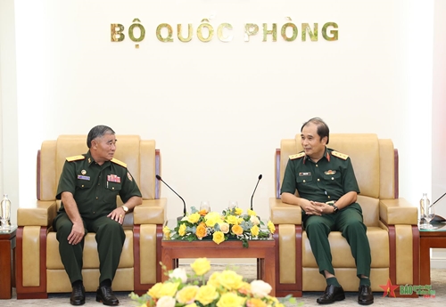 Thượng tướng Phùng Sĩ Tấn tiếp đoàn Cục Bản đồ và Cục Quân lực, Bộ Tổng Tham mưu QĐND Lào