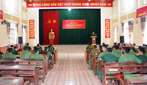 BĐBP tỉnh Sơn La: Bế mạc lớp huấn luyện cán bộ khung B quân nhân dự bị năm 2023