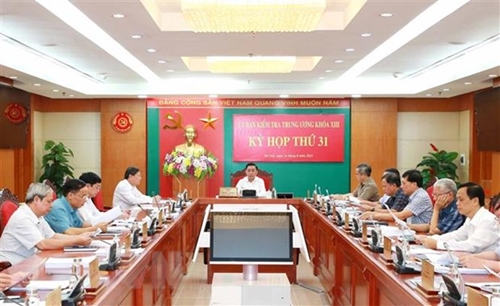 Ủy ban Kiểm tra Trung ương đề nghị Bộ Chính trị xem xét kỷ luật 2 Ủy viên Trung ương Đảng