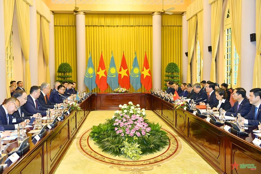 Chủ tịch nước Võ Văn Thưởng chủ trì Lễ đón và hội đàm với Tổng thống Kazakhstan