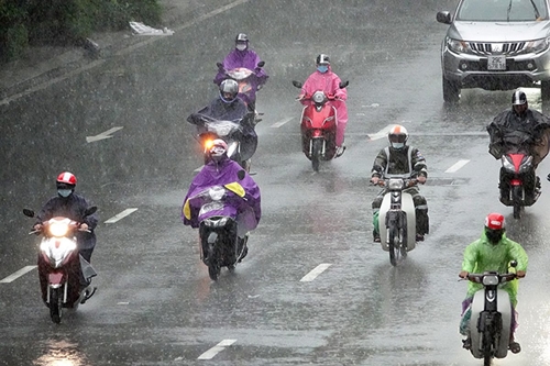 Thời tiết hôm nay (21-8): Bắc Bộ đầu tuần mưa dông