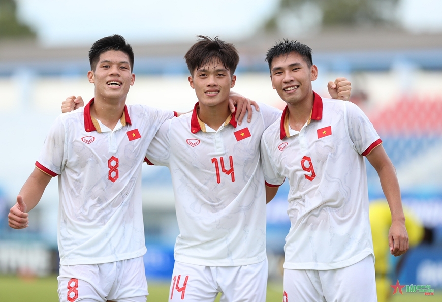 HLV Hoàng Anh Tuấn: “Tôi hạnh phúc khi U23 Việt Nam vào chung kết”