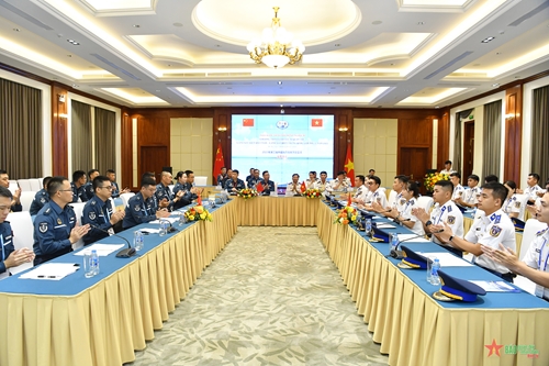 Sĩ quan trẻ Cảnh sát biển Việt Nam-Trung Quốc trao đổi biện pháp ứng phó thách thức chung trên biển