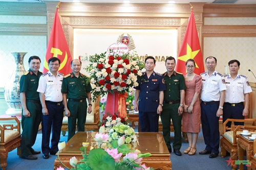 Các đơn vị chúc mừng kỷ niệm 25 năm Ngày truyền thống lực lượng Cảnh sát biển Việt Nam
