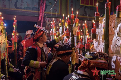 Lễ cấp sắc 7 đèn của người Dao đỏ ở Lào Cai