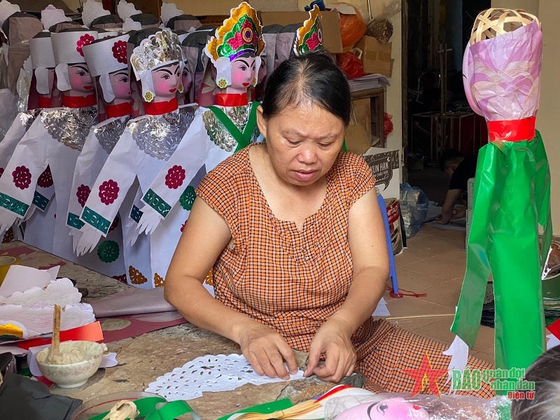 Cận kề ngày Vu lan, “thủ phủ” vàng mã vẫn đìu hiu