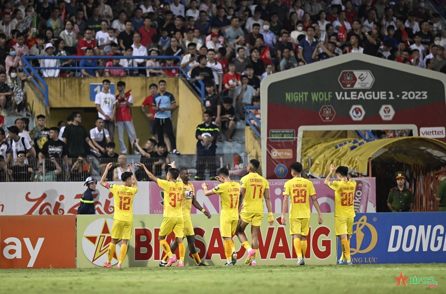 Chùm ảnh: Hành trình vô địch V-League lịch sử của Công an Hà Nội FC