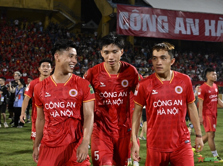Chùm ảnh: Hành trình vô địch V-League lịch sử của Công an Hà Nội FC