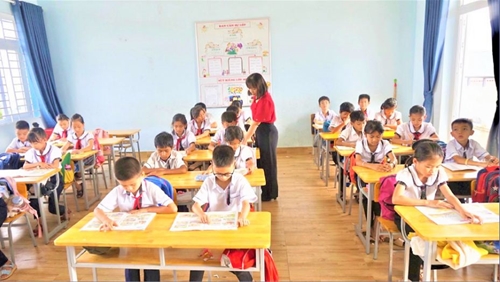 Đắk Lắk và Đắk Nông thiếu nhiều giáo viên đứng lớp