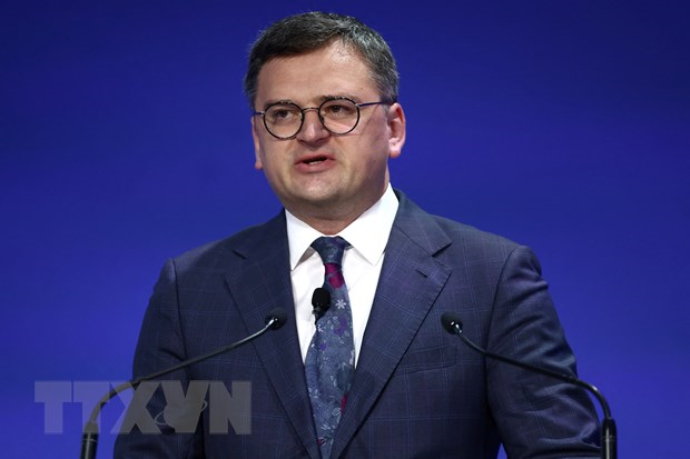 Ngoại trưởng Ukraine công du châu Âu để đàm phán viện trợ quân sự