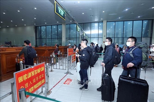 Bắt đầu áp dụng cấp thị thực điện tử: Du khách xuất nhập cảnh tại Lạng Sơn thuận lợi hơn