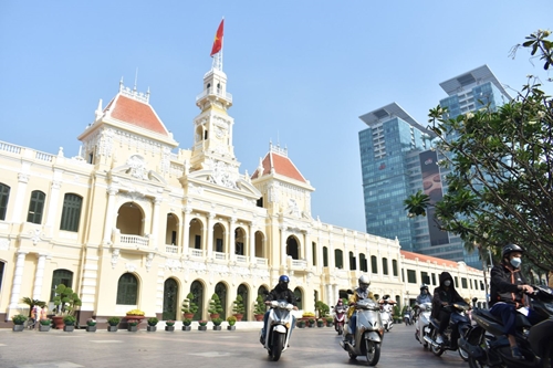 Thành phố Hồ Chí Minh đón khách tham quan miễn phí trụ sở HĐND- UBND dịp lễ 2-9