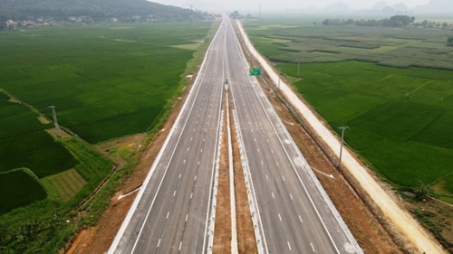 Từ ngày 1-9, chính thức thông xe cao tốc Bắc - Nam qua Thanh Hoá, Nghệ An