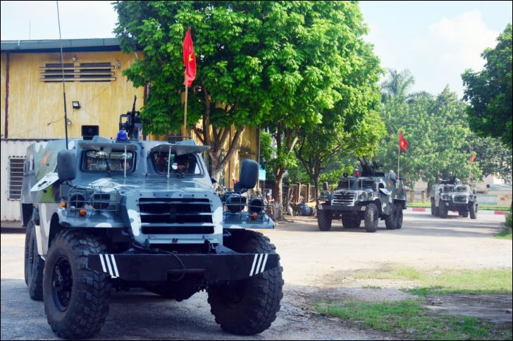 Sẵn sàng cơ động bảo vệ mục tiêu