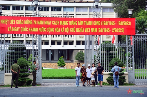 Ngày nghỉ Tết Độc lập trên TP Hồ Chí Minh