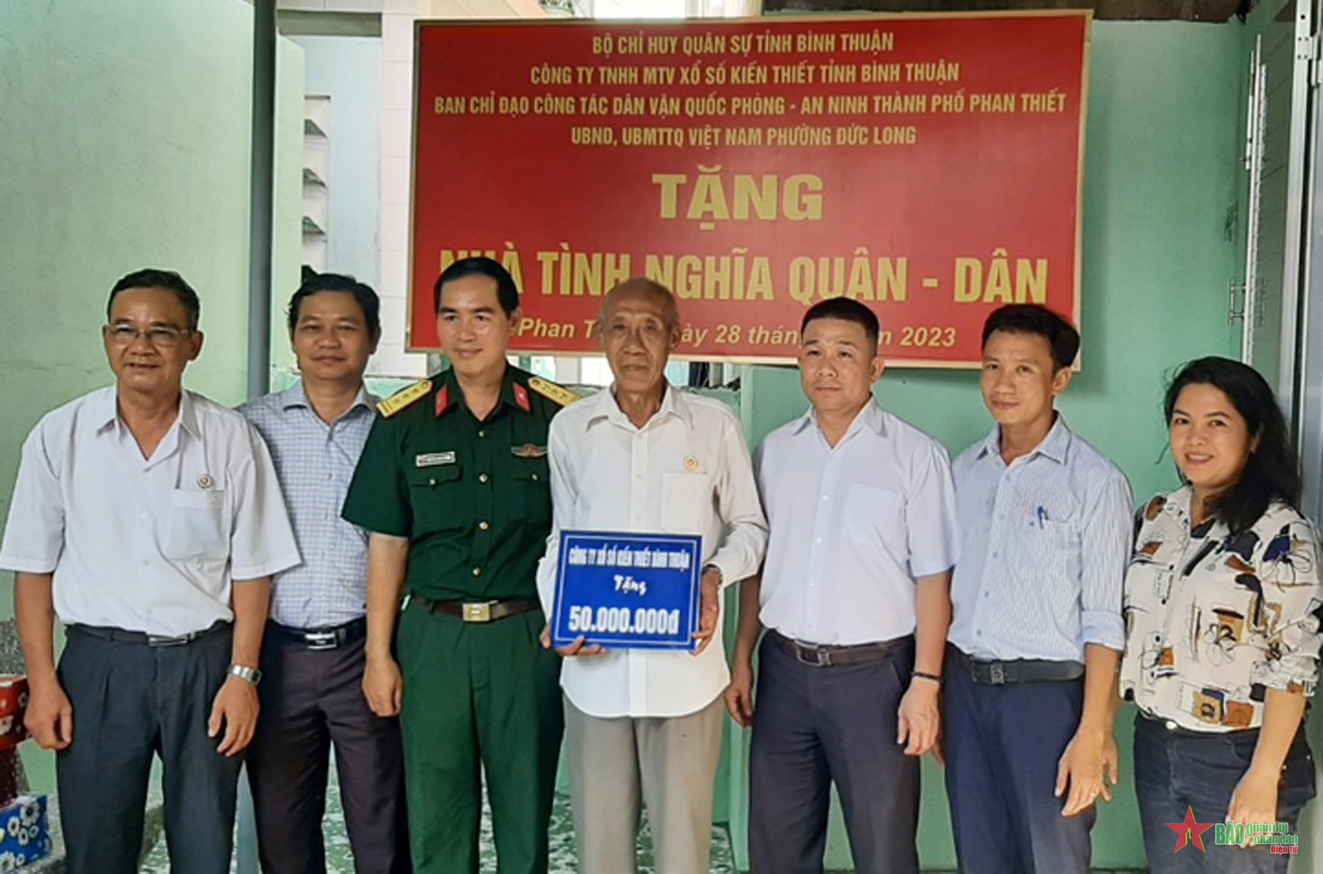 Niềm vui đón Tết Độc lập trong những ngôi nhà mới