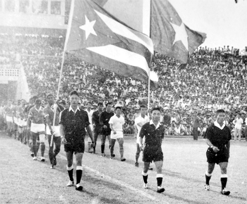 Thể Công và trận bóng đá để đời - Bài 1: Hữu nghị là quyết thắng!