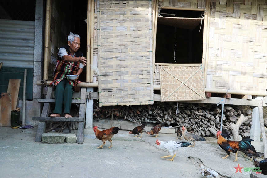 Giữ mãi phẩm chất anh hùng giữa đời thường: Bài 1: “Cây đại thụ” trong lòng đồng bào dân tộc Pa Kô