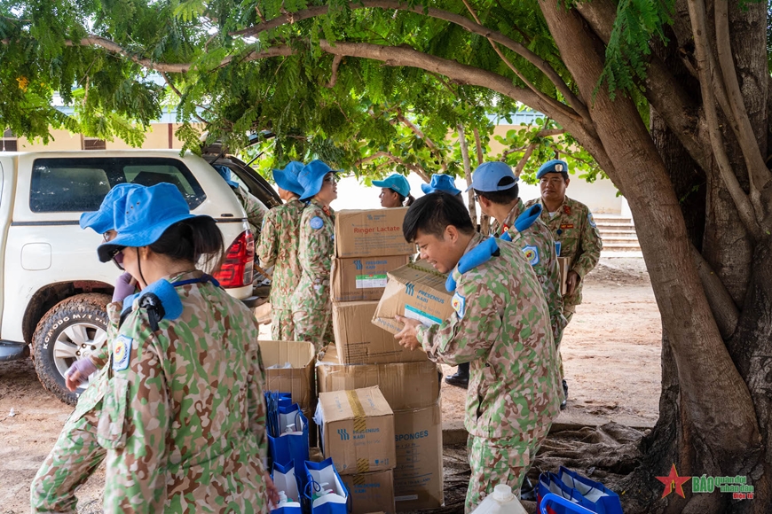 Lan tỏa tinh thần tương thân, tương ái, nhân văn của chiến sĩ mũ nồi xanh Việt Nam