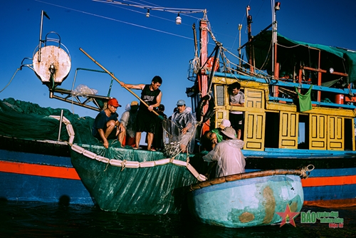 Văn hóa biển, đảo Việt Nam - nguồn lực phát triển bền vững: Bài 1: Bản sắc văn hóa biển, đảo Việt Nam
